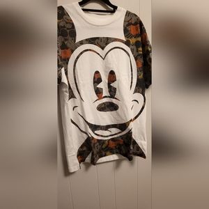 Men's medium Mackey mouse